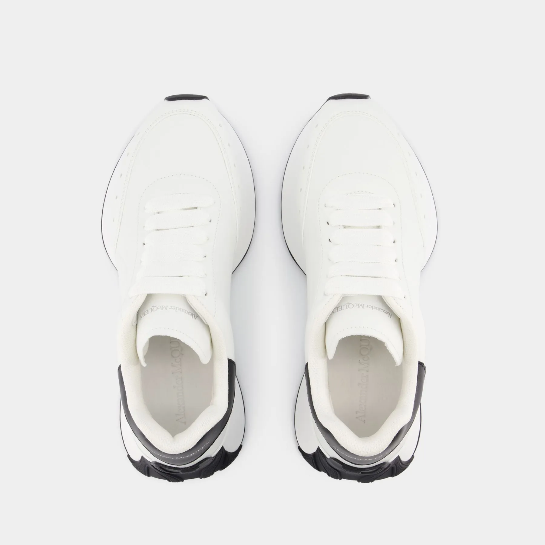 Alexander McQueen  Sprint Runner Sneakers - Alexander McQueen - Leather - White/Black