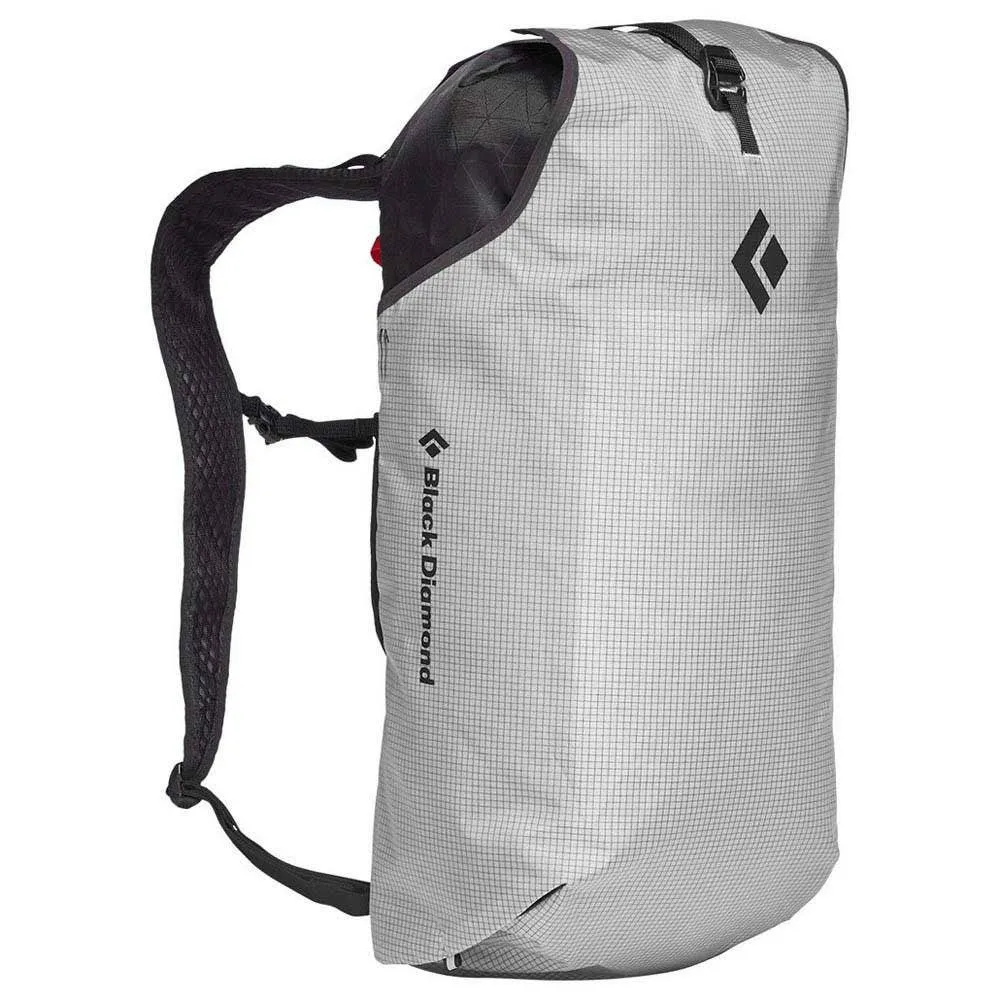 Black Diamond Trail Blitz 16 Backpack | Running Packs | BananaFingers