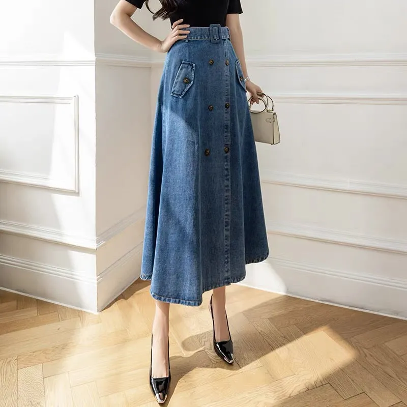 High-waist slit denim skirt for fall and winter with niche design, hip-hugging umbrella skirt, mid-length A-line skirt that reac