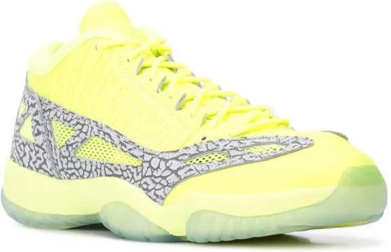 Jordan Air 11 Retro Low IE “Volt” sneakers Green