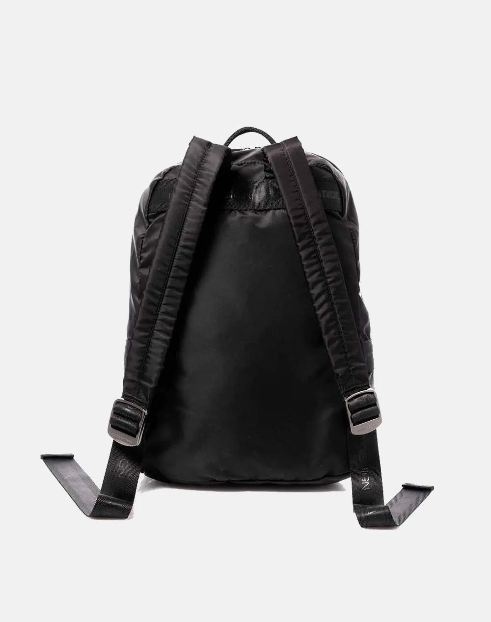 MOMO BACKPACK (Dimensions: 31 x 40 x 16 cm)