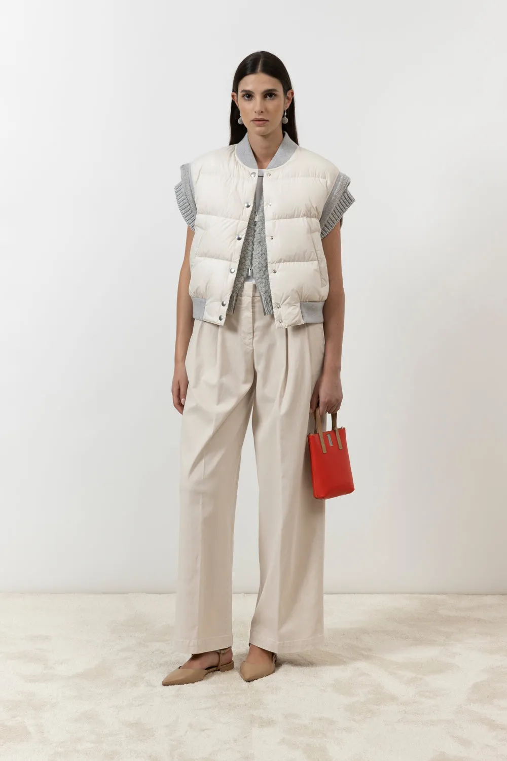 Pleated trousers in cotton silk gabardine and tencel