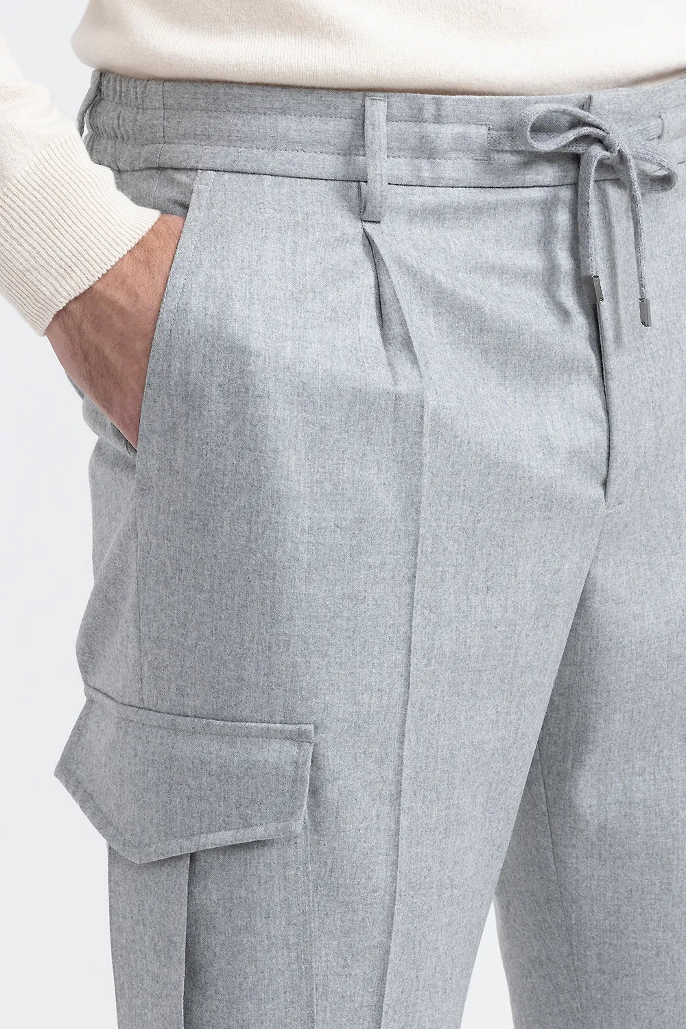 Pure wool trousers with pockets