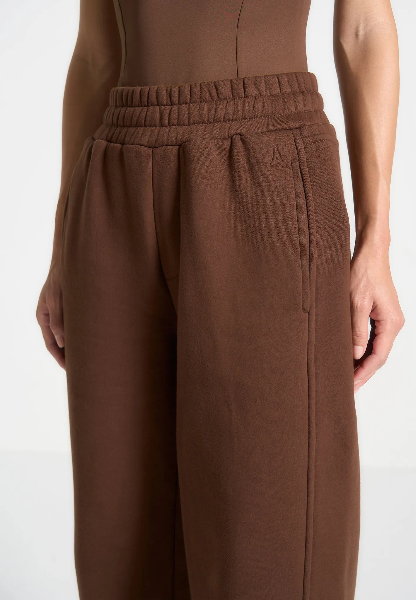 ternelle Relaxed Joggers - Brown